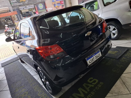 Chevrolet Onix Onix 1.4 MPFI LTZ 8V FLEX 4P AUTOMÁTICO