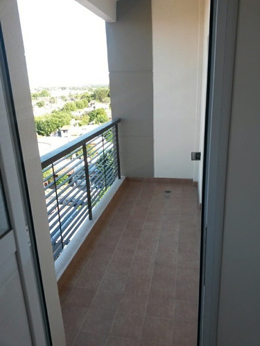 Imagen 2 de 10 de Departamento En Venta En Quilmes Centro