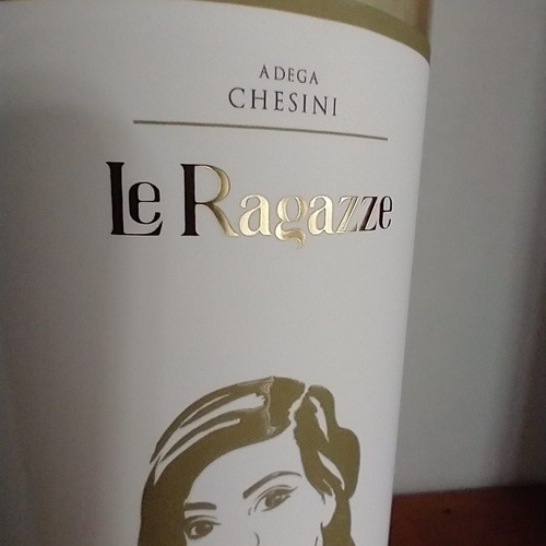 Vinho Branco Demi-sec Nacional Chesini Le Ragazze Lorena