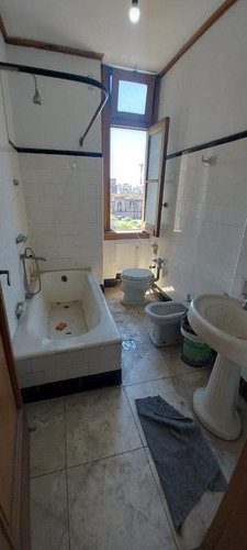 Imagen 16 de 29 de Avenida Rivadavia Al 3000 Y La Rioja 150 M2 4 Ambientes