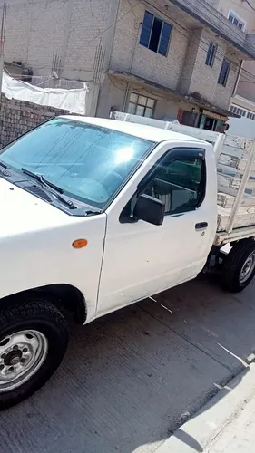 Nissan Frontier Crew Cab Se L4 5vel Ee 4x2 Mt