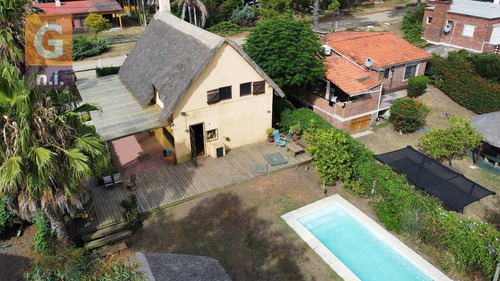 Casa En Piriápolis (playa Grande) Ref. 5765