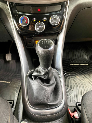 Imagen 23 de 24 de Chevrolet Tracker Premier Fwd 2018