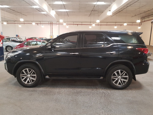 Imagen 4 de 15 de Toyota Sw4 4x4 Srx 2.8 Tdi - Blindado Rb2 - Proglassblind