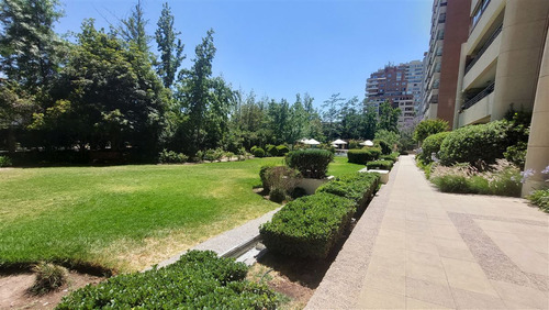 Departamento En Venta De 4 Dorm. En Las Condes