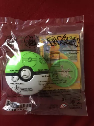 TIREI A CARTA POKEMON MAIS RARA DO MCDONALDS! PIKACHU holográfico