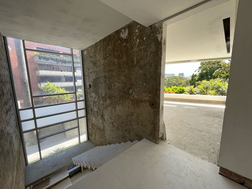 Imagen 8 de 17 de Venta Apartamento Pb Duplex 3h+s/3b+s/5p Altamira