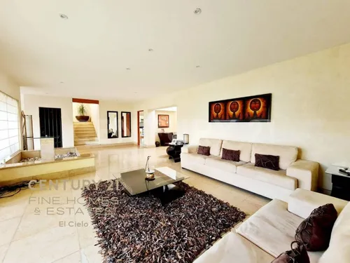 Venta De Casa En La Vista Country Club, Atlixcáyotl, Puebla, De 3 Recámaras