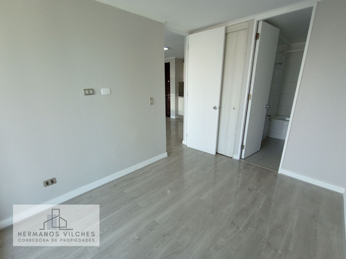 Dpto. 2 Dorm / 2 Baños / 1 Est. Metro San Alberto Hurtado L1