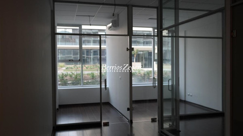 Ofivina Parque Arauco Open Kennedy 4 Privados, 2 Baños