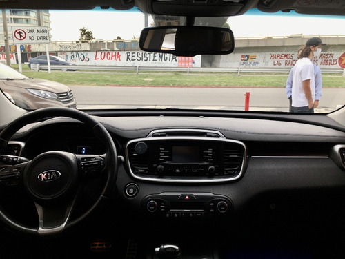Kia Sorento V6 3.3 At