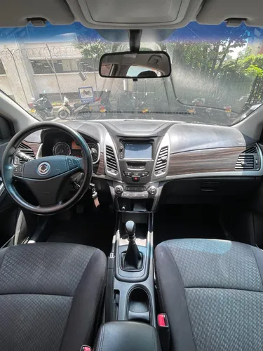SsangYoung Korando 2.0 gasolina 4x2 m/t