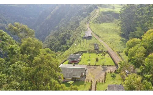 Finca Ganadera Con Espectacular Vista A La Reserva De Barbas