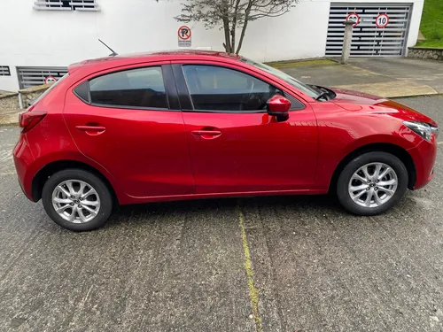 Mazda 2 1.5 Touring mecanico