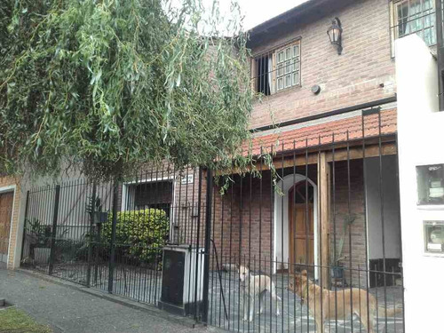 Imagen 1 de 14 de Chalet En Venta Cond En Ituzaingo Norte