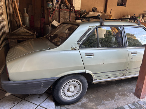 Peugeot 504 Año 1985