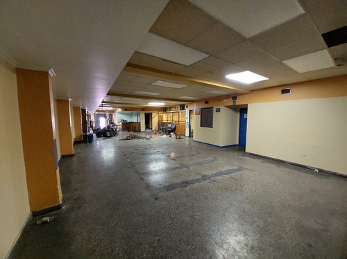 300m2 De Local A La Calle, Recepción Final