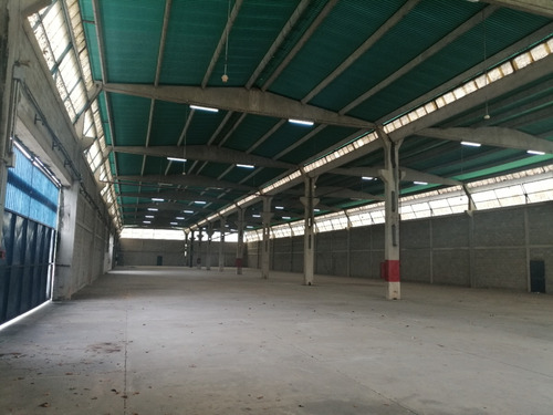 (#1081) Galpón De 15.000 M2 En La Carr. Panamericana, Caracas