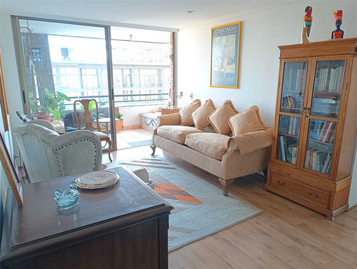 Departamento En Arriendo De 2 Dorm. En Las Condes