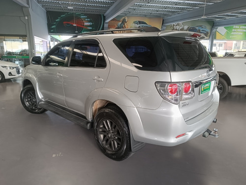 Toyota Hilux SW4 3.0 SRV 4X4 16V TURBO INTERCOOLER DIESEL 4P AUTOMÁTICO