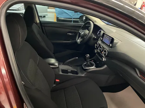 Nissan Sentra 2.0 Sense Mt