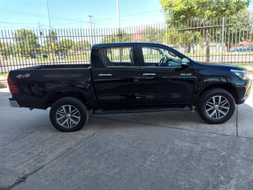 Toyota Hilux 4x4 D/c Srx 2.8 Tdi 6 At 2016
