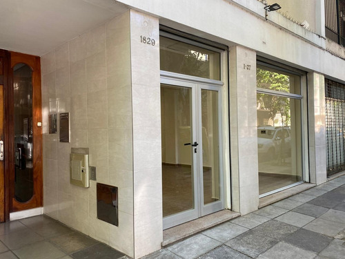 Imagen 3 de 14 de Flores / Excelente Local En Venta