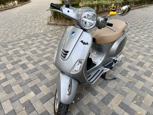 Impecable Motoneta Vespa Napoli 2022 3vtech 150 Cc Abs
