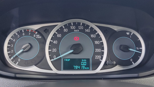 Imagem 8 de 12 de Ford Ka 1.0 Se Flex Manual - 2018 - Branco