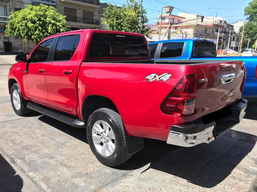 Toyota Hilux 2.8 Cd Srv 177cv 4x4 At 2017