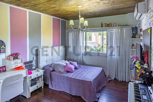 Imagen 23 de 30 de Alquiler Temporario Casa Cuatro Dormitorios Funes Hills Cadaqués Con Piscina