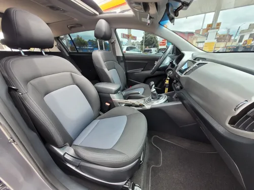 Kia Sportage 2.0 Revolution Summa