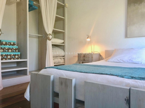 Excepcional Casa Con Vista Al Mar!! -ref:2266