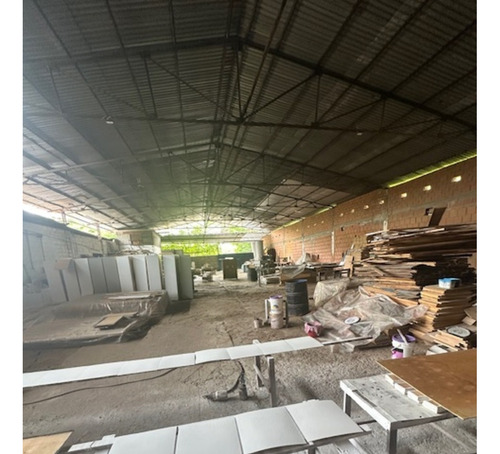 Galpón/venta/guatire/1.200,00 Mts.t-800,00 Mts.c/3b/ref,376.000,00