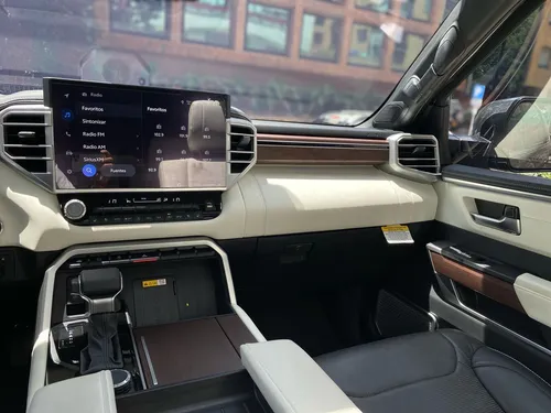 Toyota Sequoia Capstone Hibrida