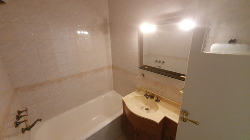Imagen 4 de 15 de Precio Rebajado!! Dueño Vende Urgente! . Departamento Reciclado A Nuevo. Oportunidad Unica!!!! Acepto Departamentos En Parte De Pago O Financiación