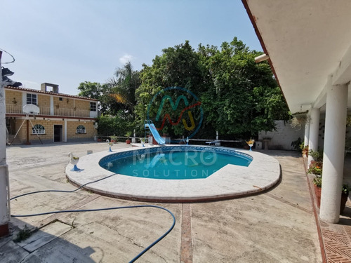 Casa En Venta En Col. Niño Artillero Con Departamento Independiente, Jardín Y Alberca Apta A A Créditos