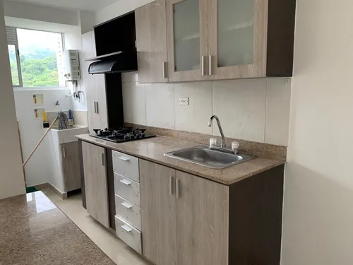 Venta De Apartamento En La Loma De Los Berna