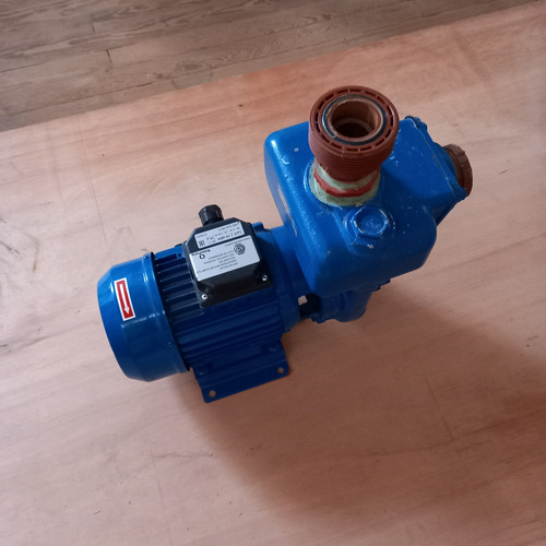 Bomba Autocebante Monoblock Speroni Hg-1 Trifásica 1,5 Hp (Usado)
