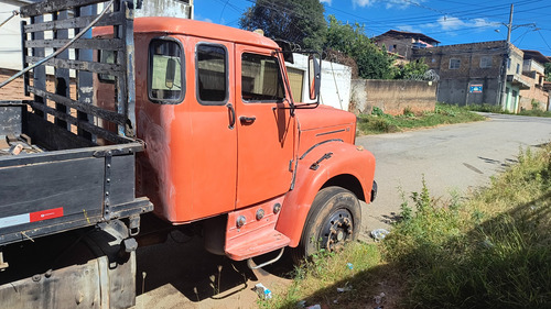 Scania 111 Truck Motor Com Problema.
