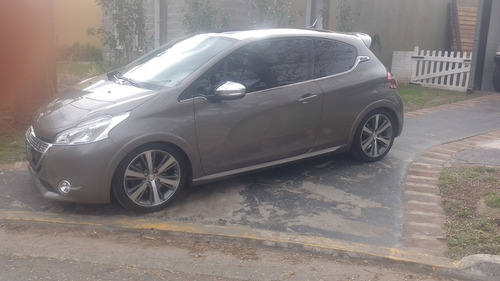 Peugeot 208 1.6 Xy