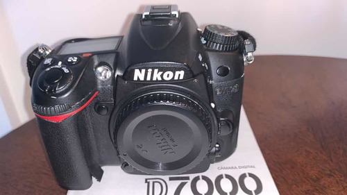 Máquina Fotográfica Nikon D7000 Com 4 Lentes E Acessórios.
