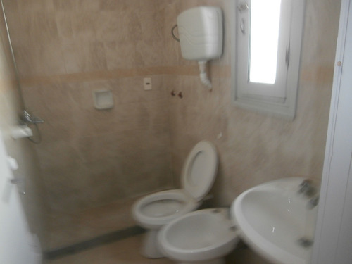 Imagen 8 de 11 de Vendo Edificio Entero 10 Casas Duplex U$s 690000 Buena Renta