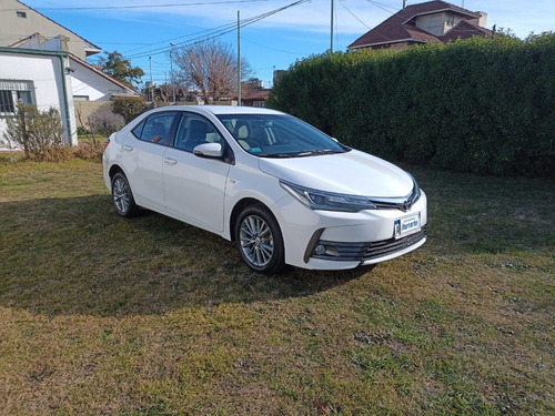 Imagen 3 de 9 de Toyota Corolla Xei Cvt 2018