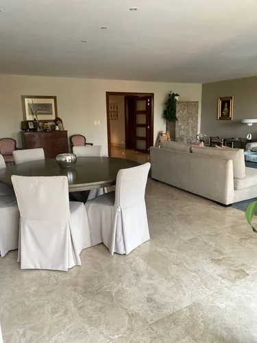 Hermosa Casa En Las Lomas Con Vista Espectacular