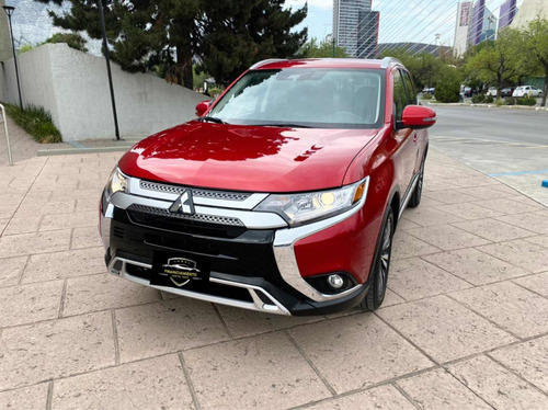 Imagen 2 de 15 de Mitsubishi Outlander 2.4 Se Plus Cvt 2020