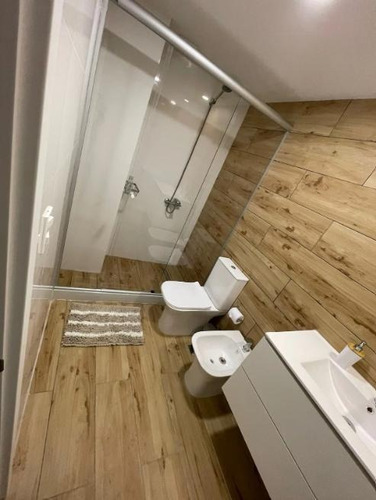 Imagen 9 de 23 de Divino Apartamento En Playa Mansa De 2 Dormitorios Para Alquilar - Solo Febrero