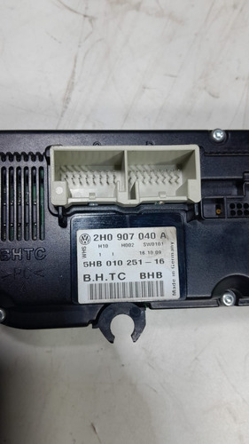 Comando Do Ar Condicionado Digital Amarok 2h0 907 040 A (Usado)