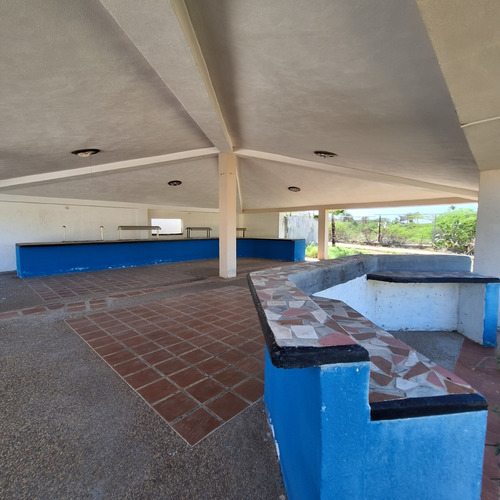 Venta De Hotel Cerca De Playa Caribe Margarita