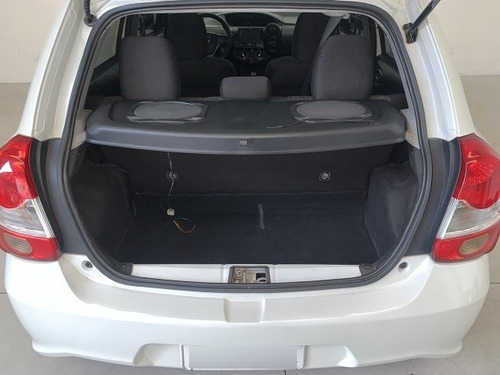Imagem 5 de 13 de Etios 1.3 X 16v Flex 4p Manual